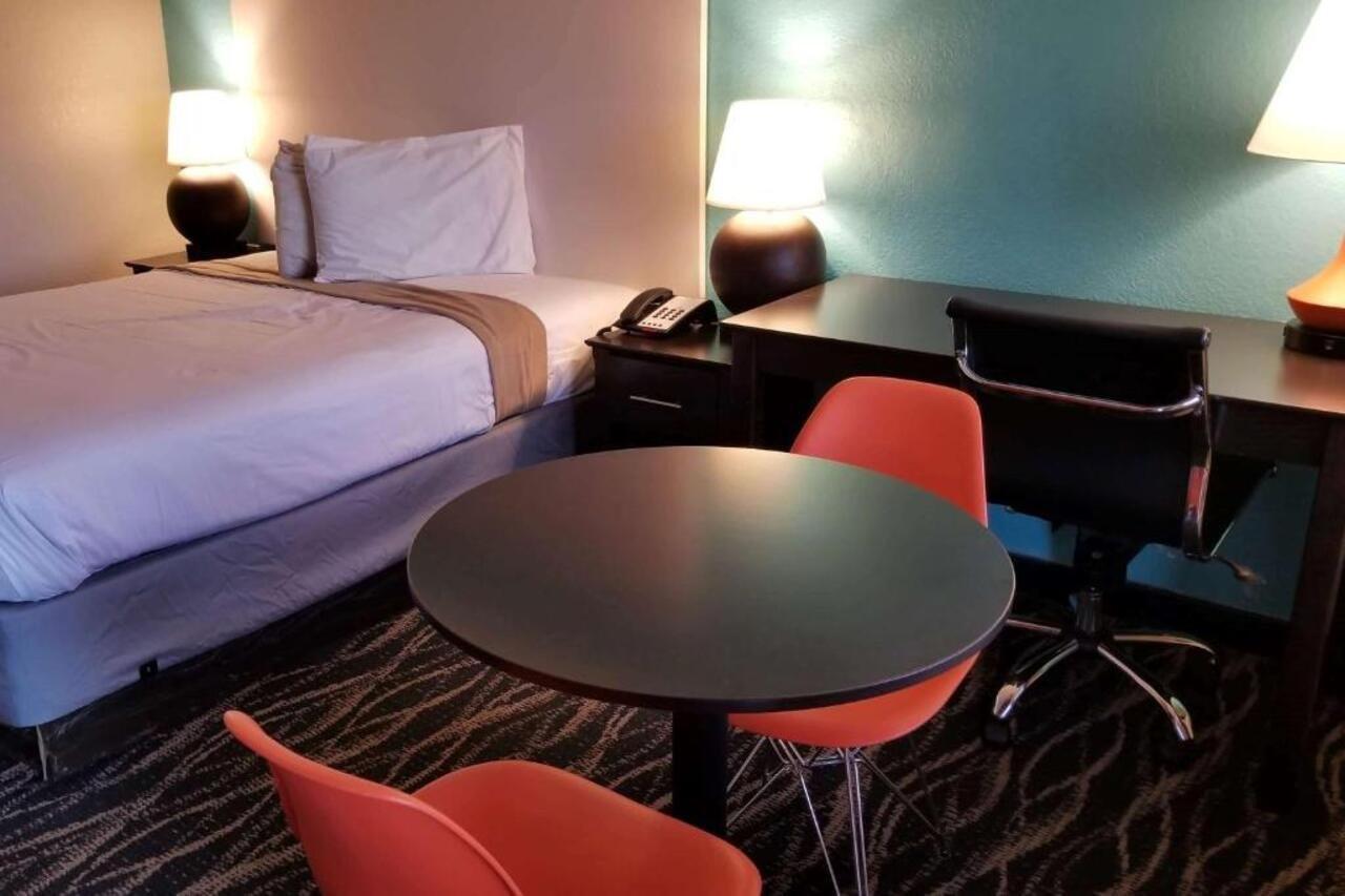 Howard Johnson By Wyndham Houston Hobby Airport Zewnętrze zdjęcie
